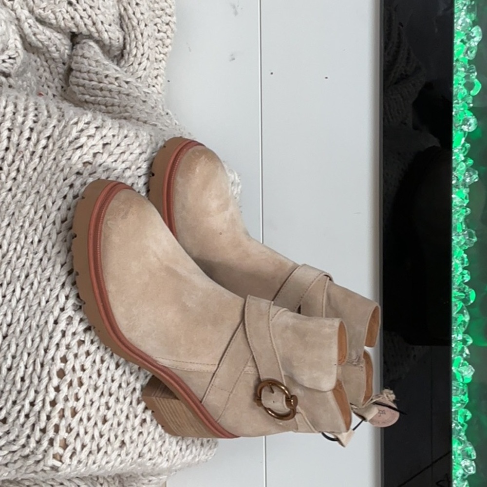 Sofft Cream Ankle Booties with Decorative Strap